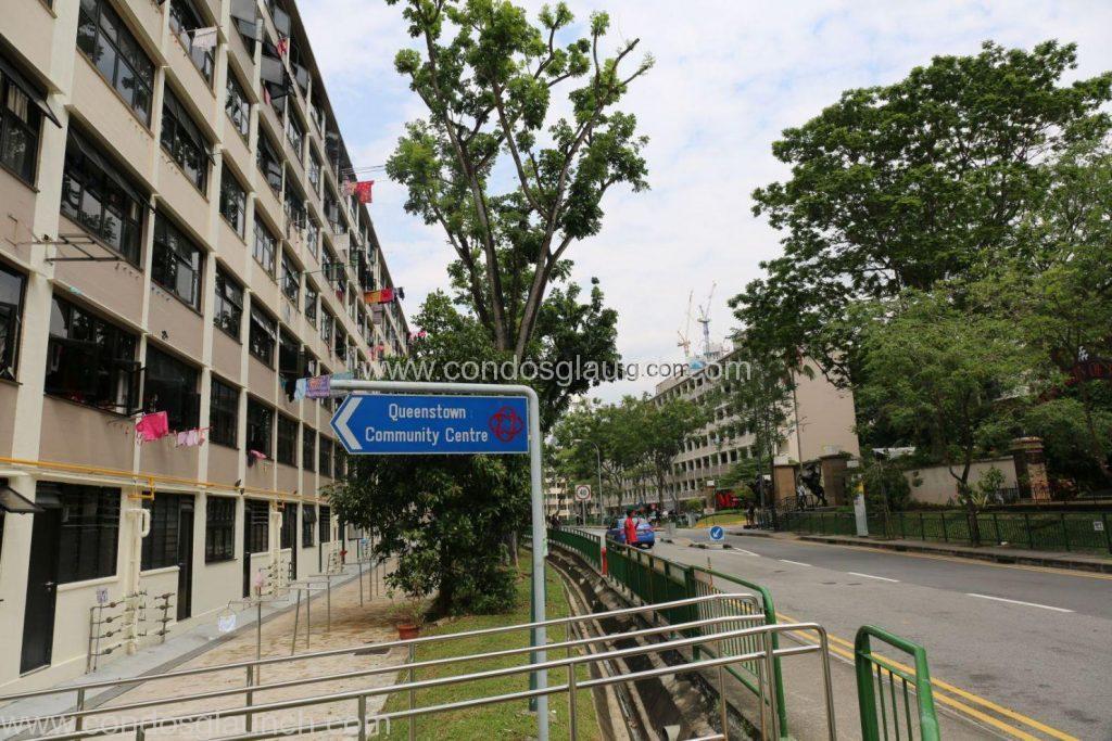 A residential site at Stirling Road has been triggered for sale by public tender after a developer committed to bid at no less than S$685.25 million, said the Urban Redevelopment Authority (URA)