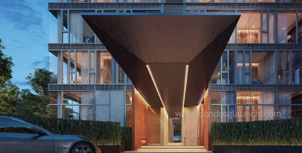 Petit Jervois Grand Entrance